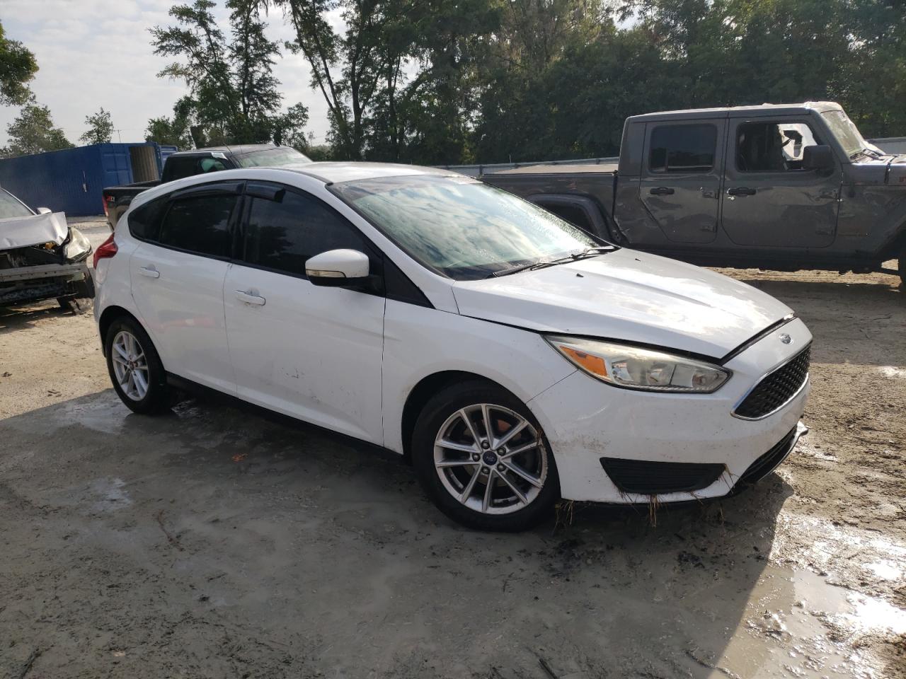 1FADP3K2XFL202371 2015 Ford Focus Se