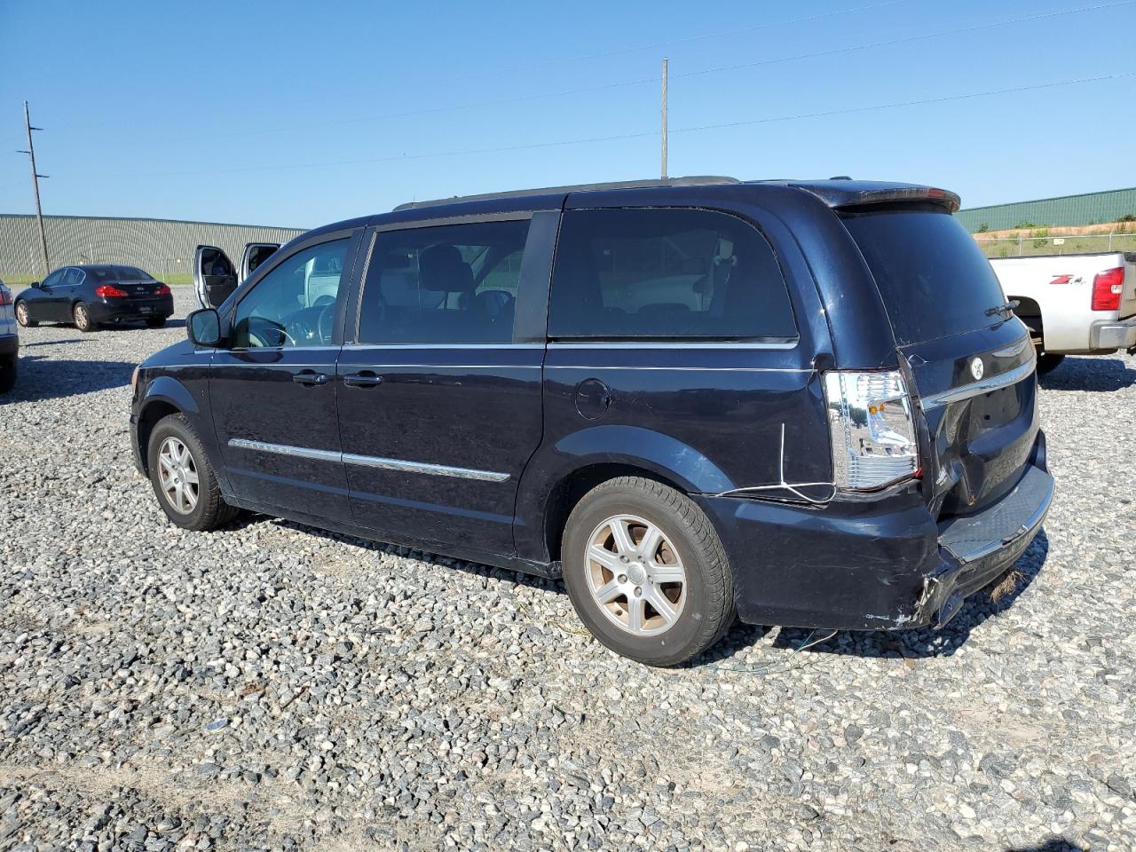 2A4RR5DG4BR697824 2011 Chrysler Town & Country Touring