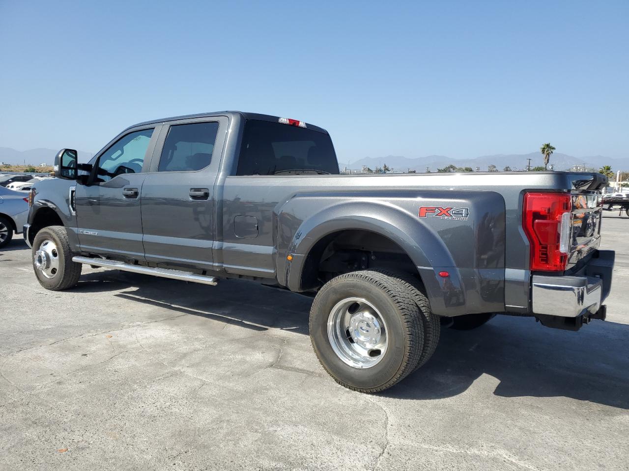 2019 Ford F350 Super Duty vin: 1FT8W3DT9KEG31262