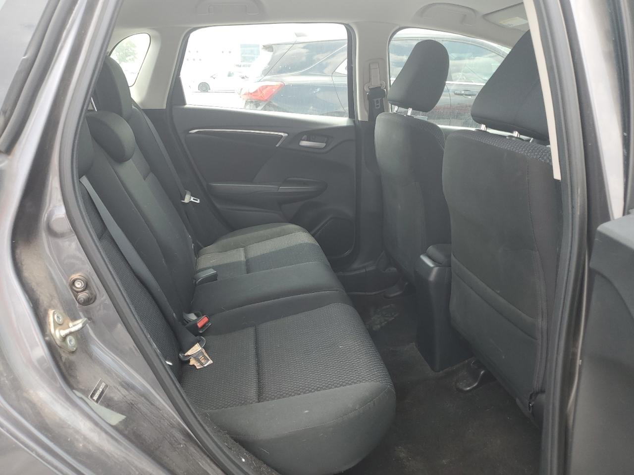 3HGGK5H59JM705370 2018 Honda Fit Lx