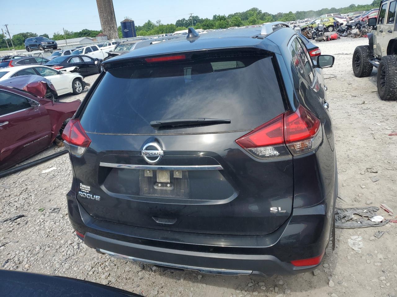 JN8AT2MT5JW470782 2018 Nissan Rogue S