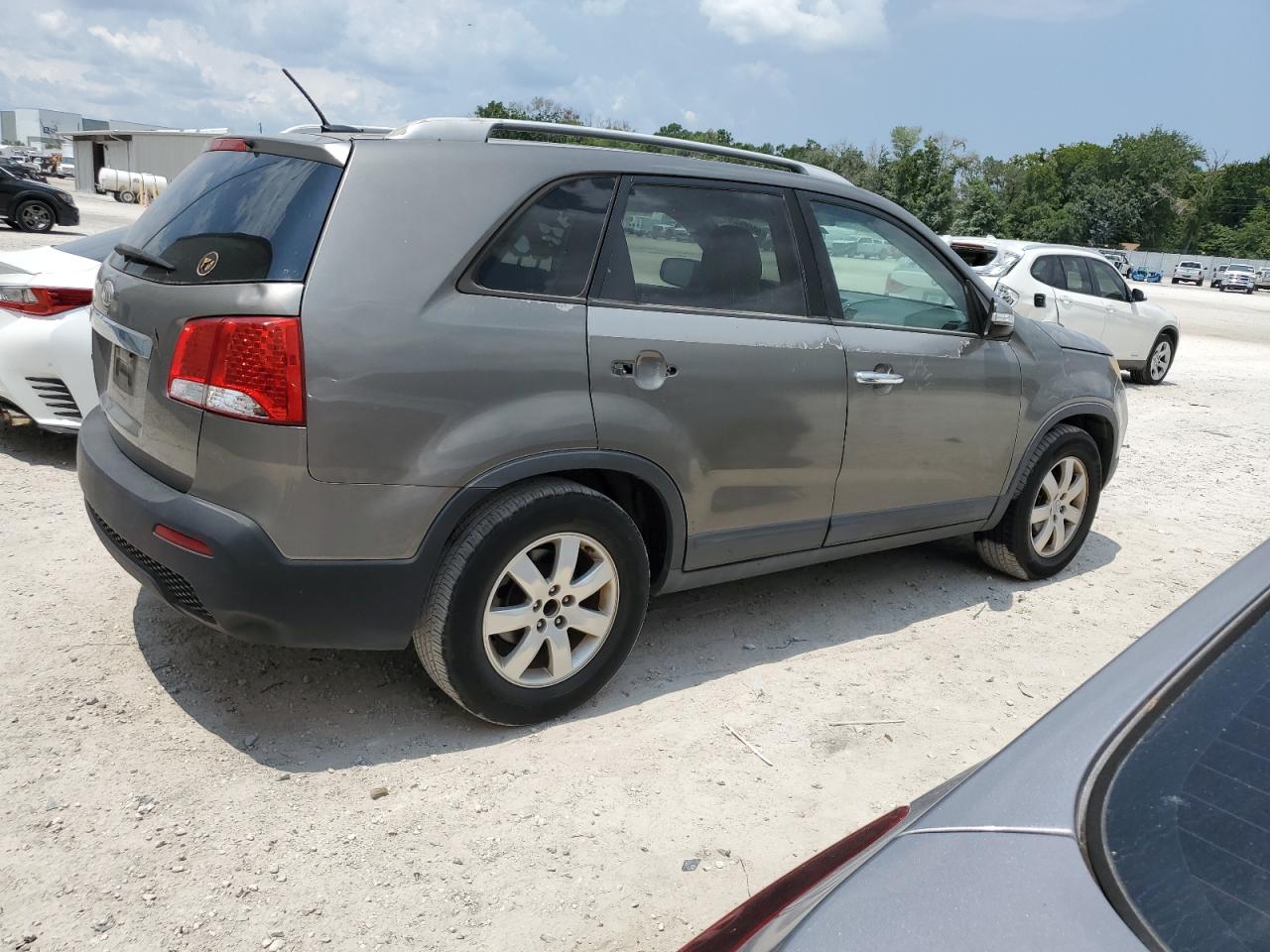 5XYKT4A21CG260266 2012 Kia Sorento Base