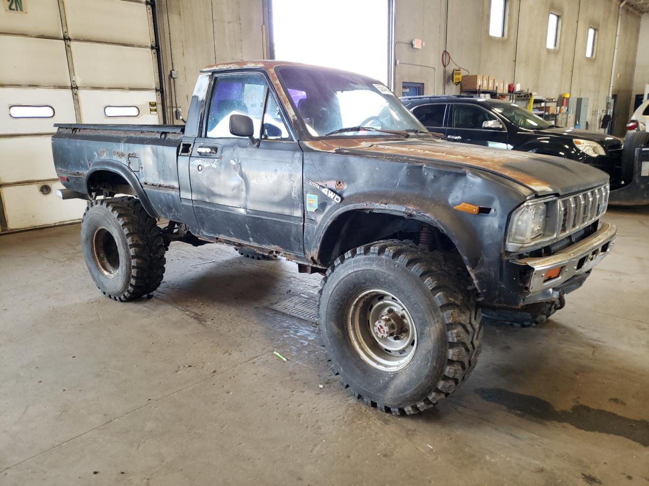 JT4RN38S9D0056654 1983 Toyota Pickup Rn38