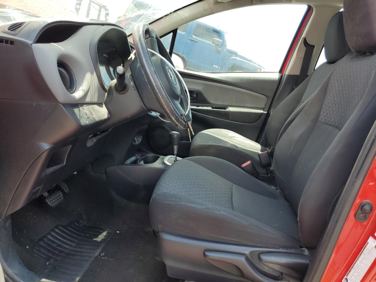 VNKKTUD36FA048527 2015 Toyota Yaris