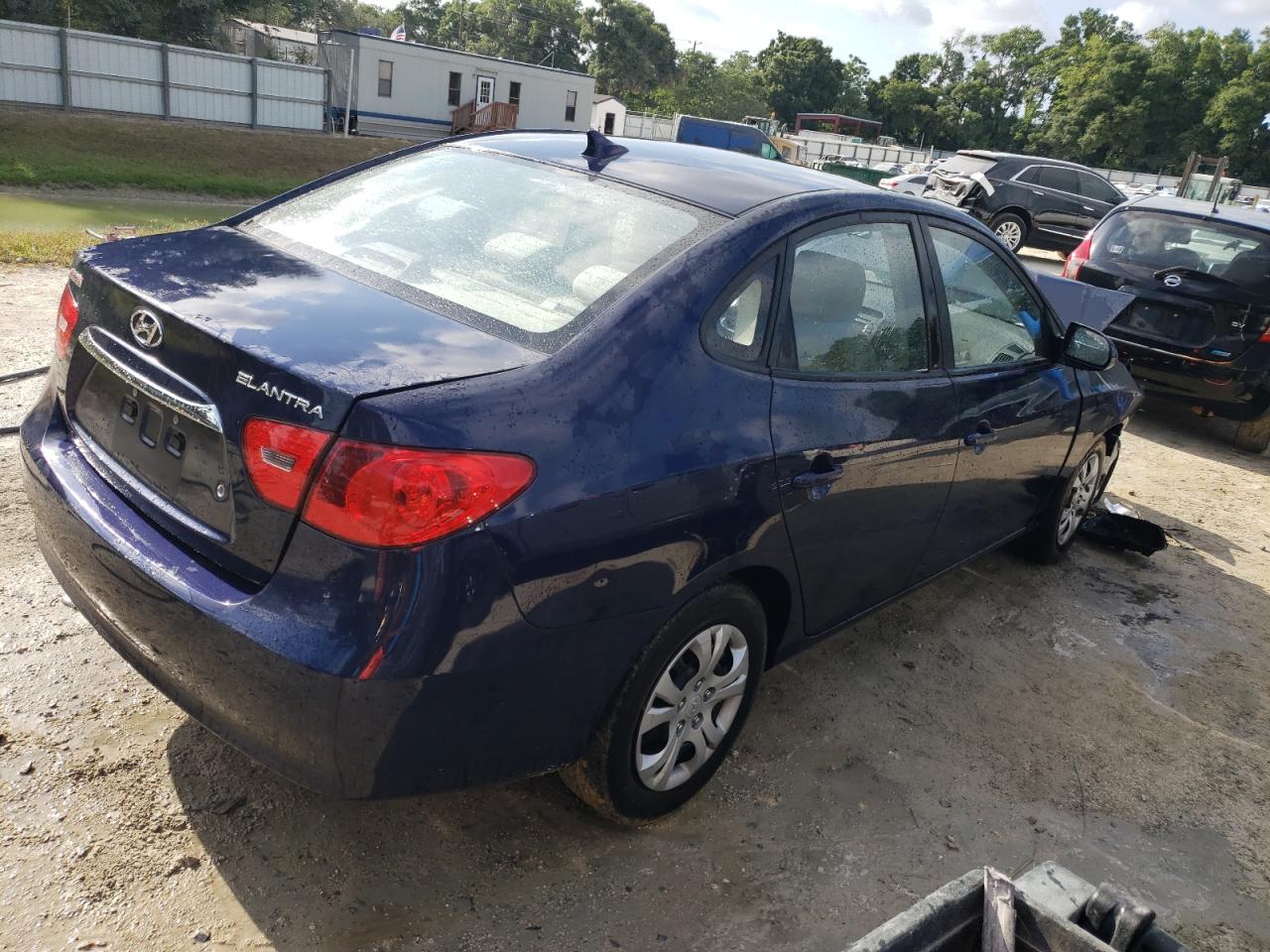 KMHDU4AD2AU869090 2010 Hyundai Elantra Blue