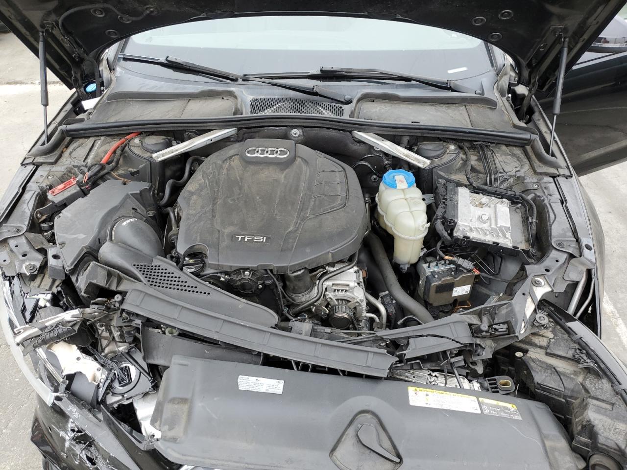 WAUENAF49JN000894 2018 Audi A4 Premium Plus