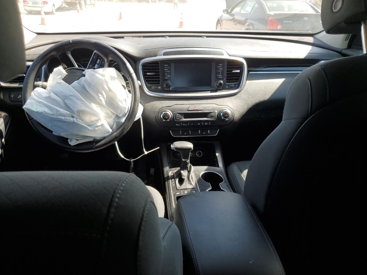 5XYPGDA32LG685420 2020 Kia Sorento L