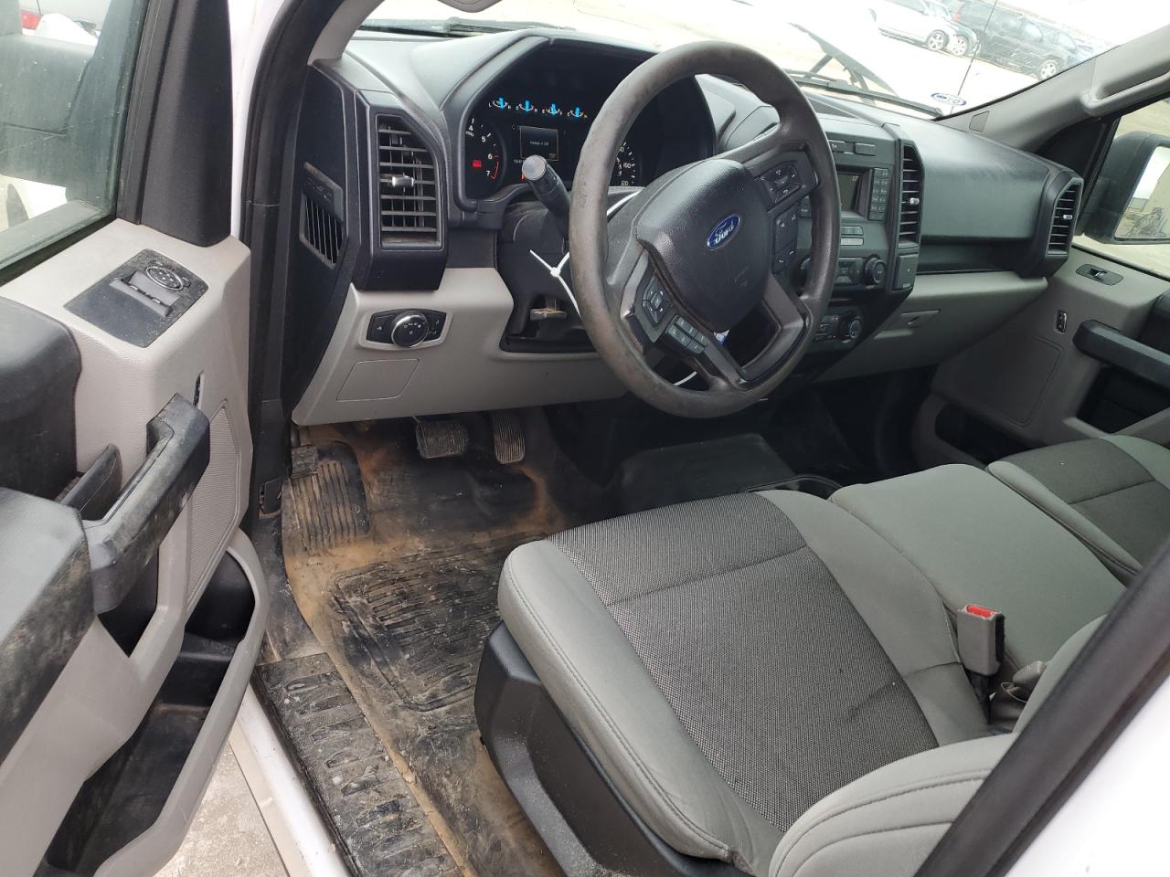 1FTMF1CF0HKD69513 2017 Ford F150