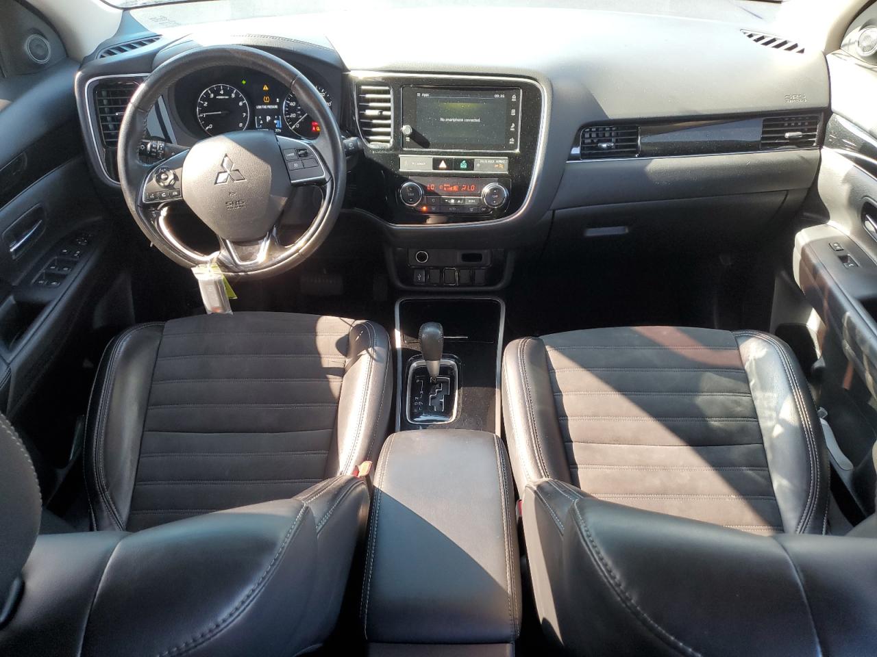 JA4AD3A37KZ007457 2019 Mitsubishi Outlander Se