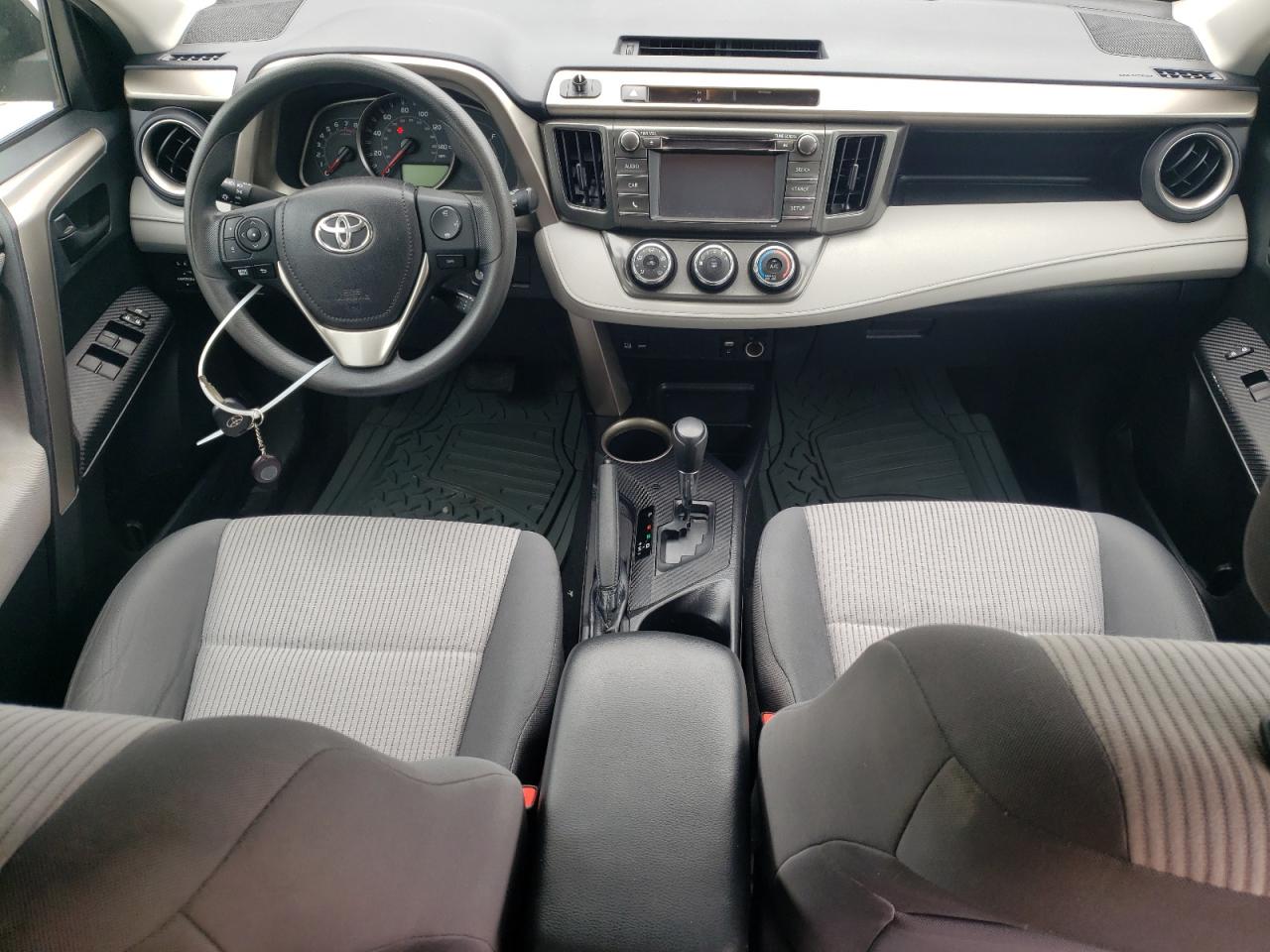 2T3BFREV1FW285148 2015 Toyota Rav4 Le