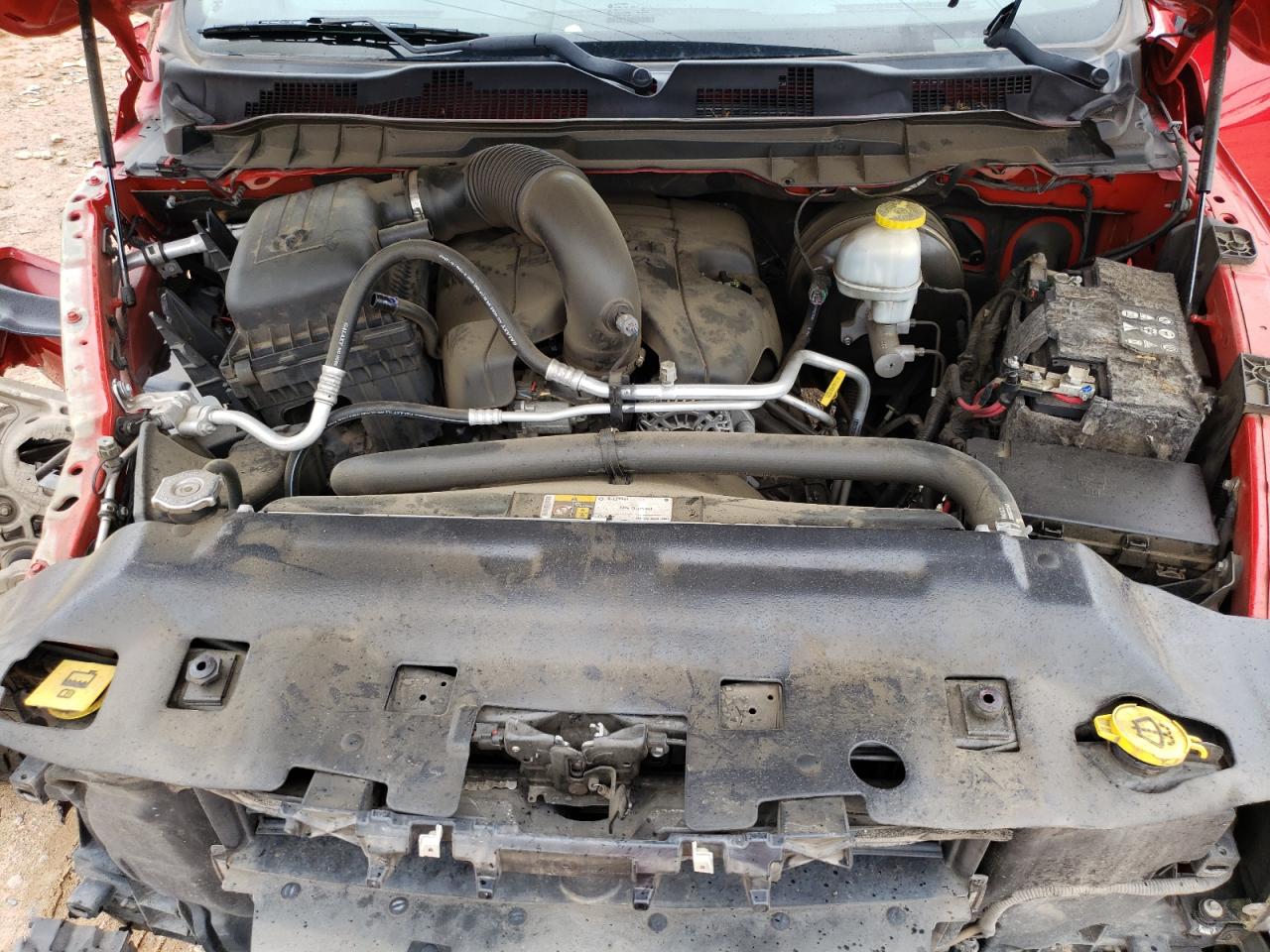 1C6RR6LT2JS211185 2018 Ram 1500 Slt