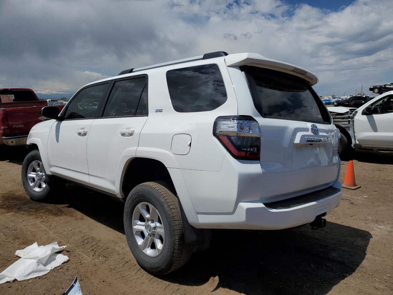 JTEMU5JR8P6090517 2023 Toyota 4Runner Se