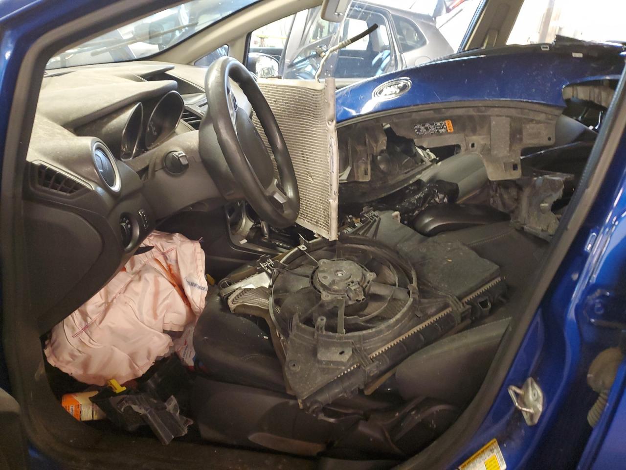 3FADP4BJ0JM132450 2018 Ford Fiesta Se