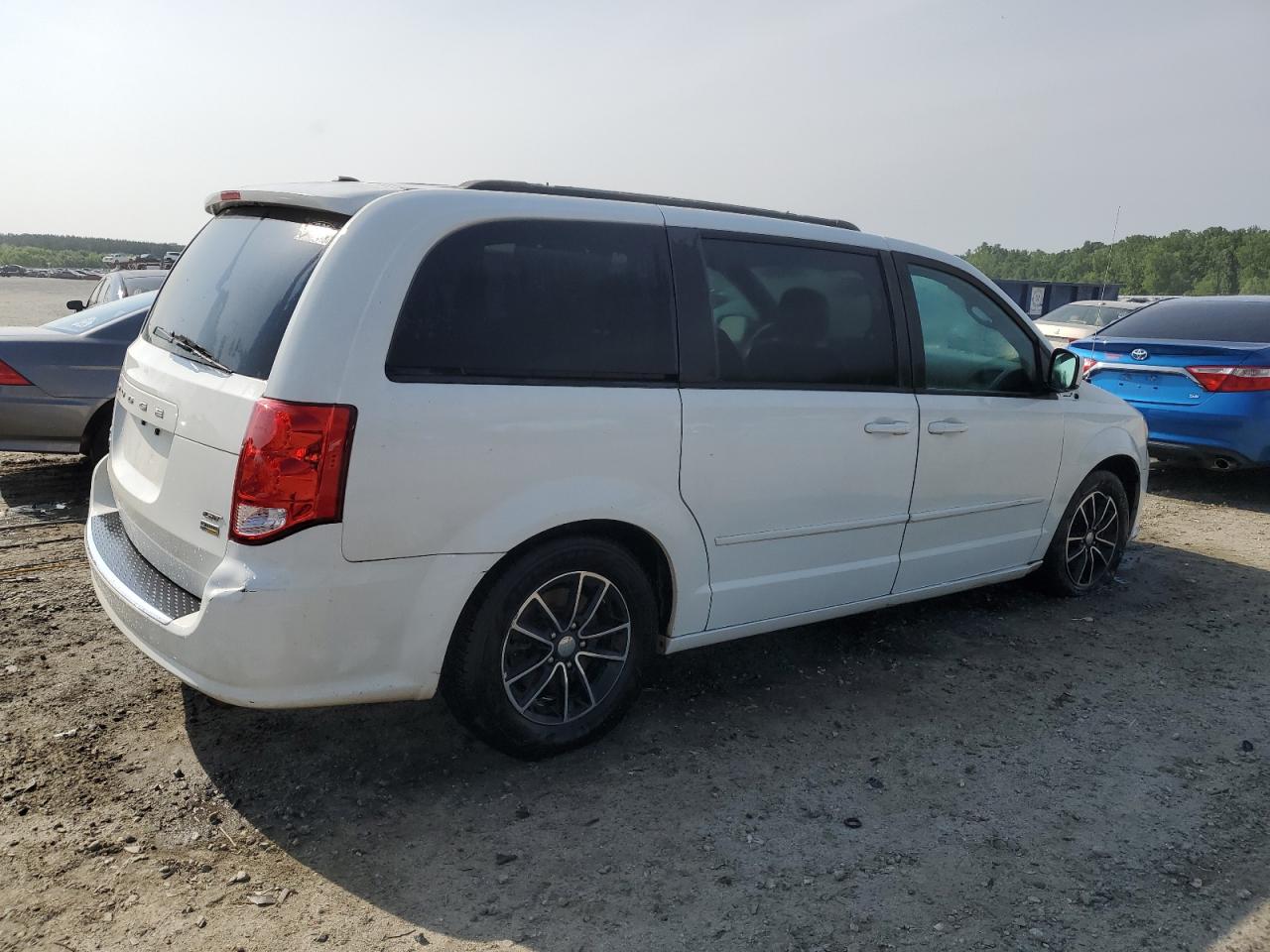 2C4RDGEG1HR858864 2017 Dodge Grand Caravan Gt