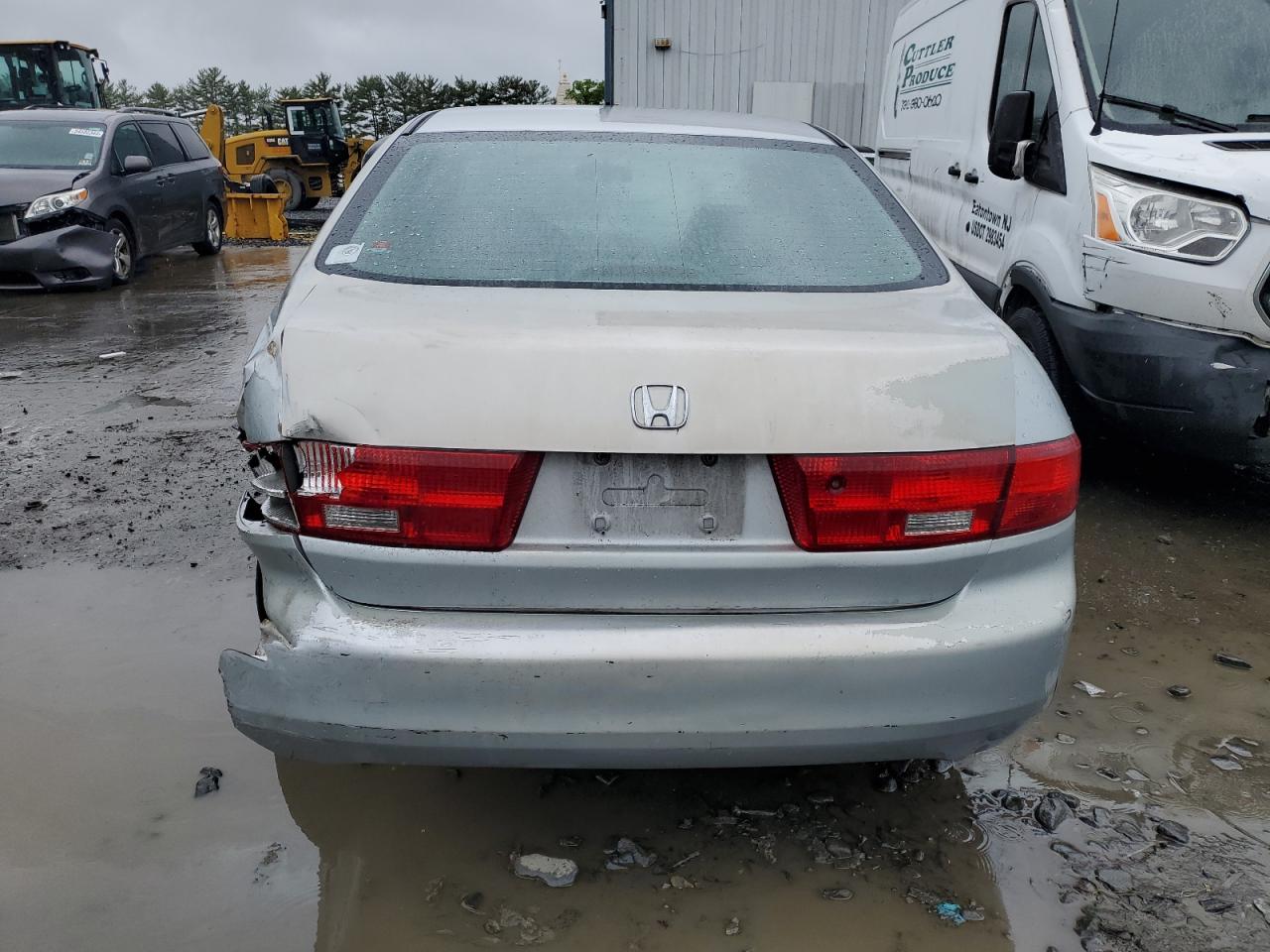 1HGCM56445A110917 2005 Honda Accord Lx