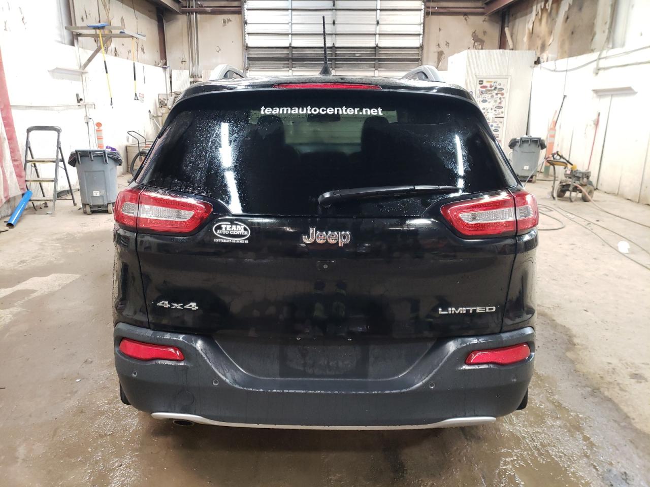 2018 Jeep Cherokee Limited vin: 1C4PJMDBXJD505844