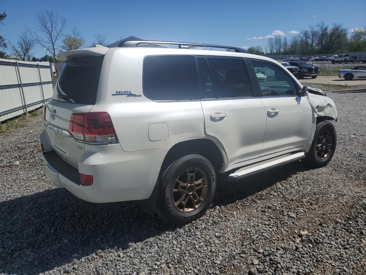 2020 Toyota Land Cruiser Vx-R vin: JTMCY7AJ4L4090434