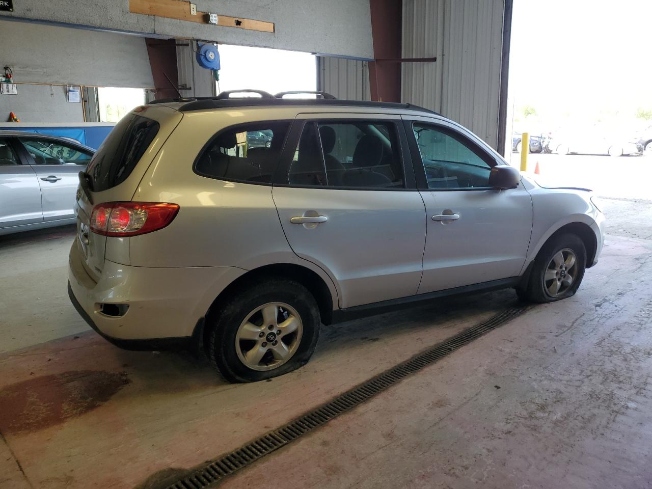 2012 Hyundai Santa Fe Gls vin: 5XYZGDAB1CG152152