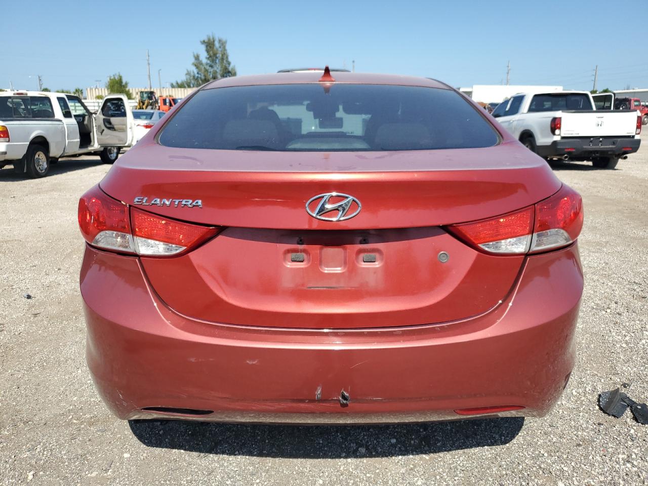 KMHDH4AE7DU853033 2013 Hyundai Elantra Gls