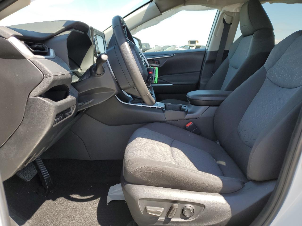 2T3W1RFV4NC190937 2022 Toyota Rav4 Xle