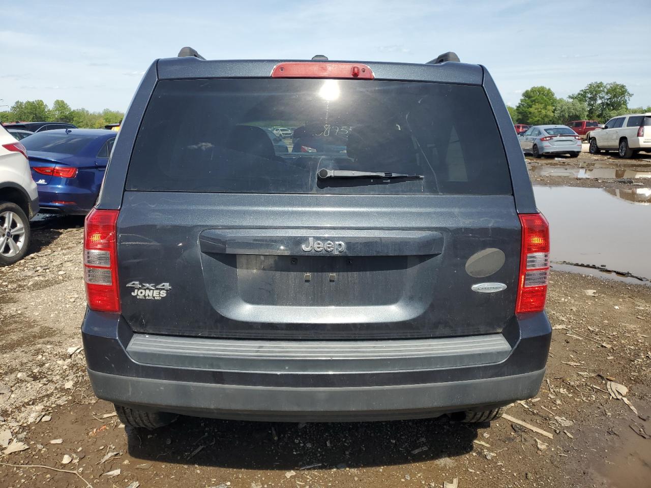 1C4NJRFB9ED560891 2014 Jeep Patriot Latitude