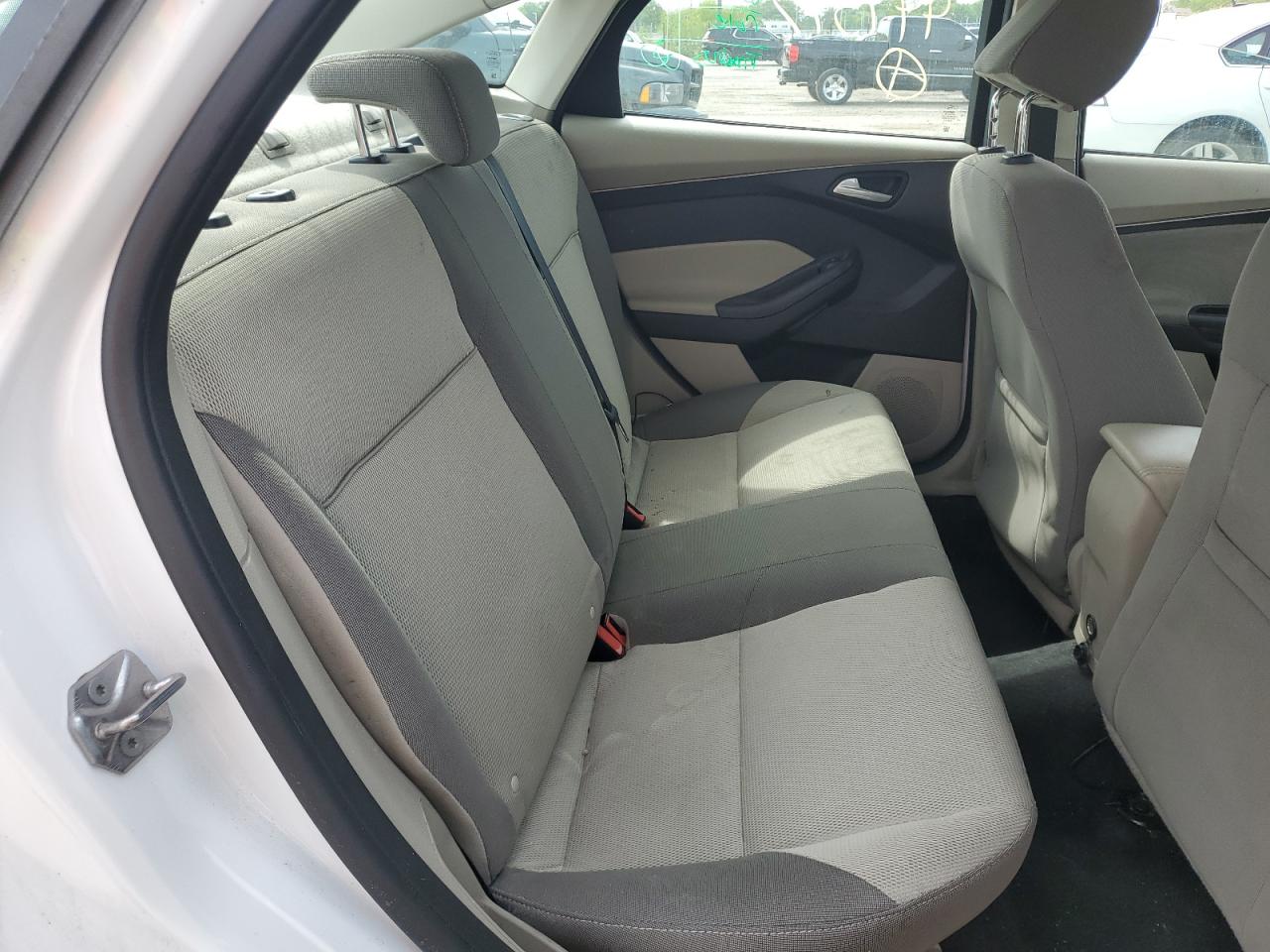 1FADP3F21EL449397 2014 Ford Focus Se