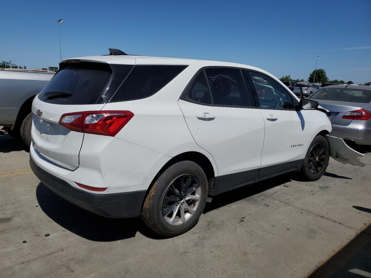 3GNAXHEV2KS563198 2019 Chevrolet Equinox Ls