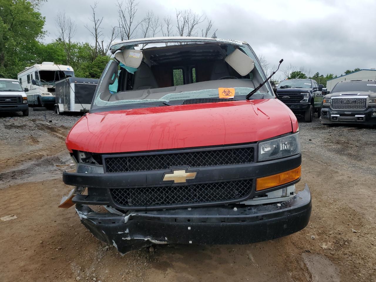 1GCWGAFG8K1304951 2019 Chevrolet Express G2500