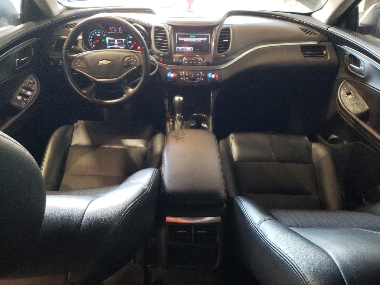 2G1105S3XH9157652 2017 Chevrolet Impala Lt