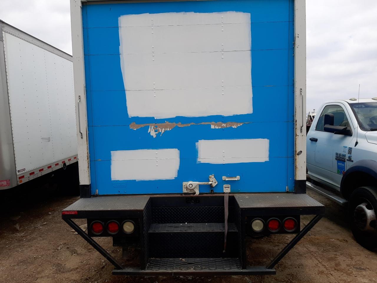 JL6AMG1A7EK003585 2014 Mitsubishi Fuso Truck Of America Inc Fe Fec52S