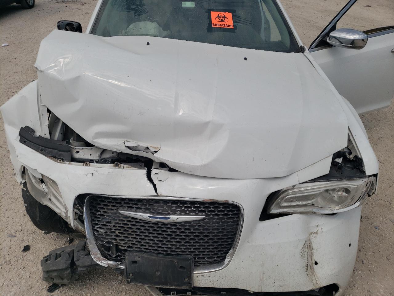 2C3CCAKG5HH571239 2017 Chrysler 300C