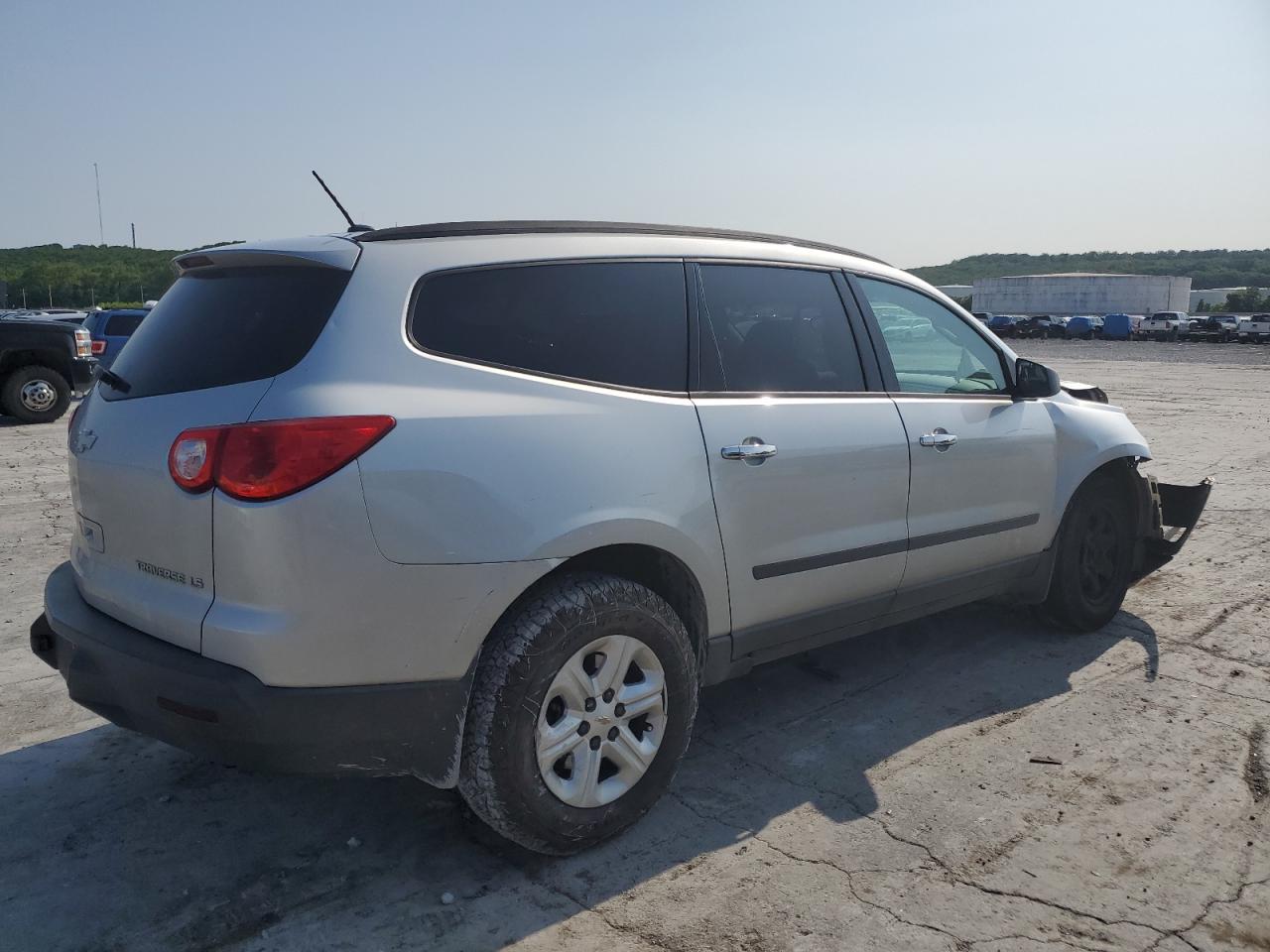 1GNKRFED5BJ233051 2011 Chevrolet Traverse Ls