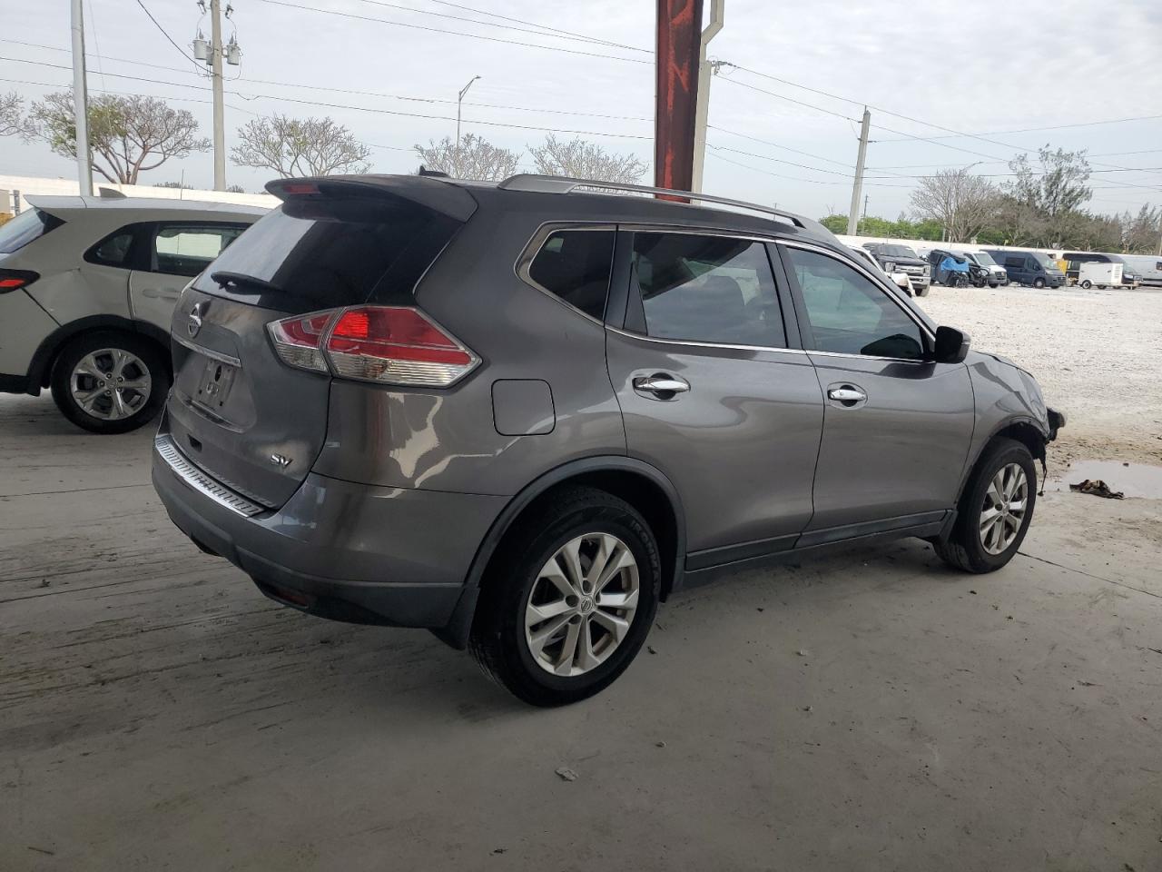 KNMAT2MT4FP515689 2015 Nissan Rogue S