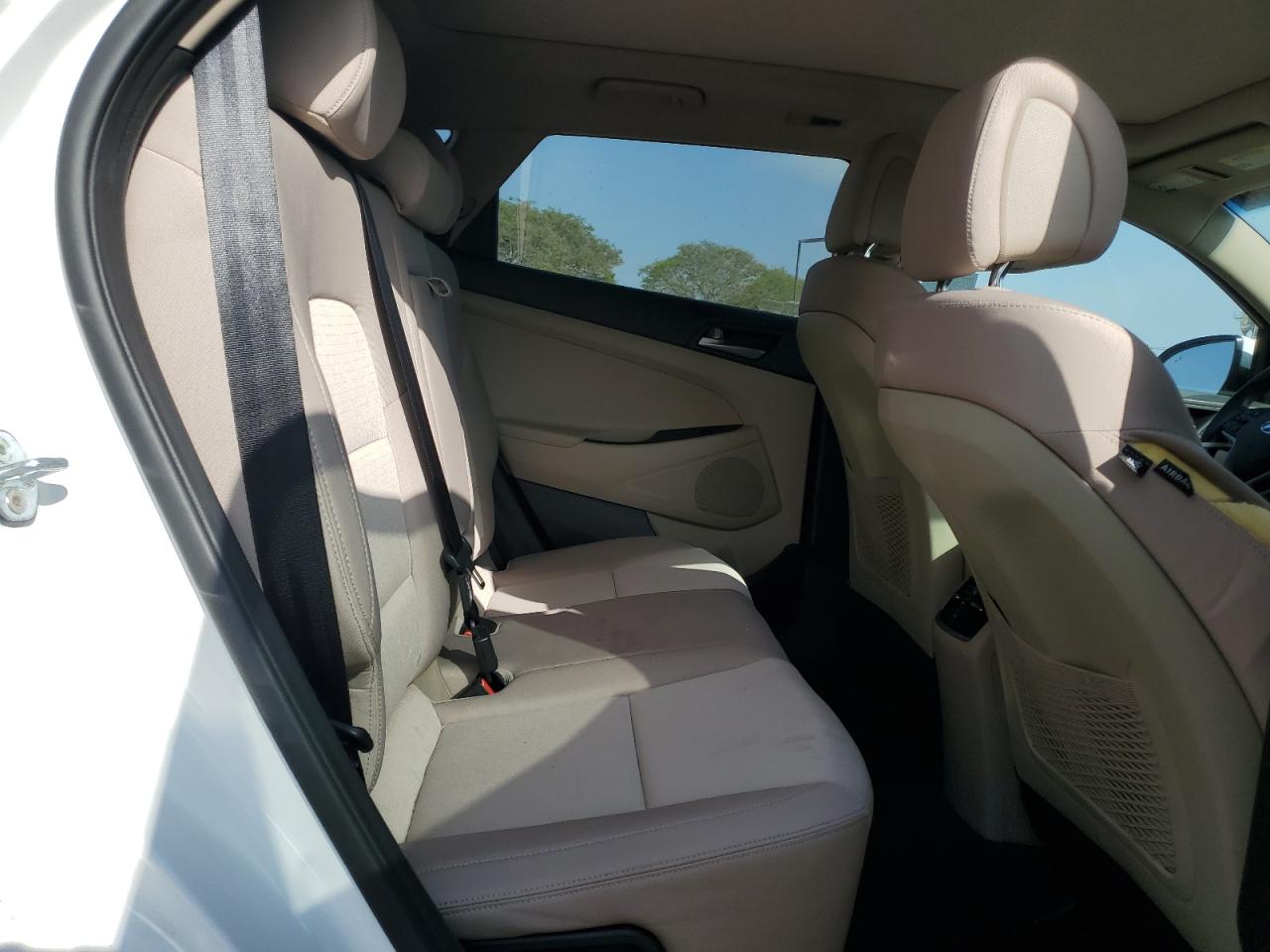 KM8J33A24JU703331 2018 Hyundai Tucson Value