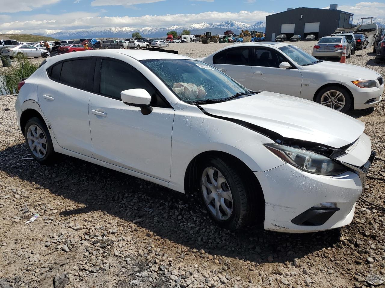 2016 Mazda 3 Sport vin: JM1BM1J70G1292980