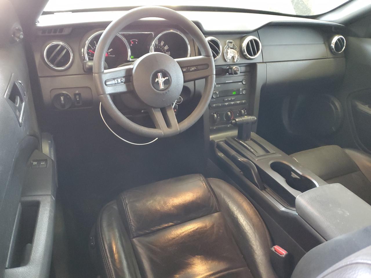 1ZVFT80N555171099 2005 Ford Mustang