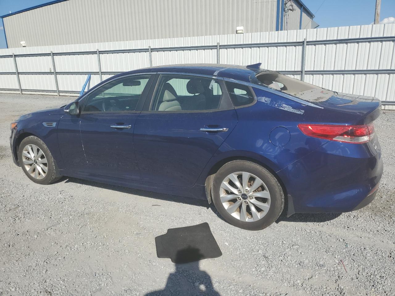 2018 Kia Optima Lx vin: 5XXGT4L38JG273612