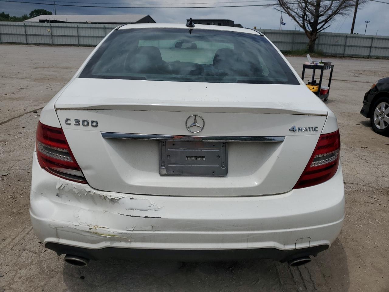 WDDGF8AB1EA968109 2014 Mercedes-Benz C 300 4Matic