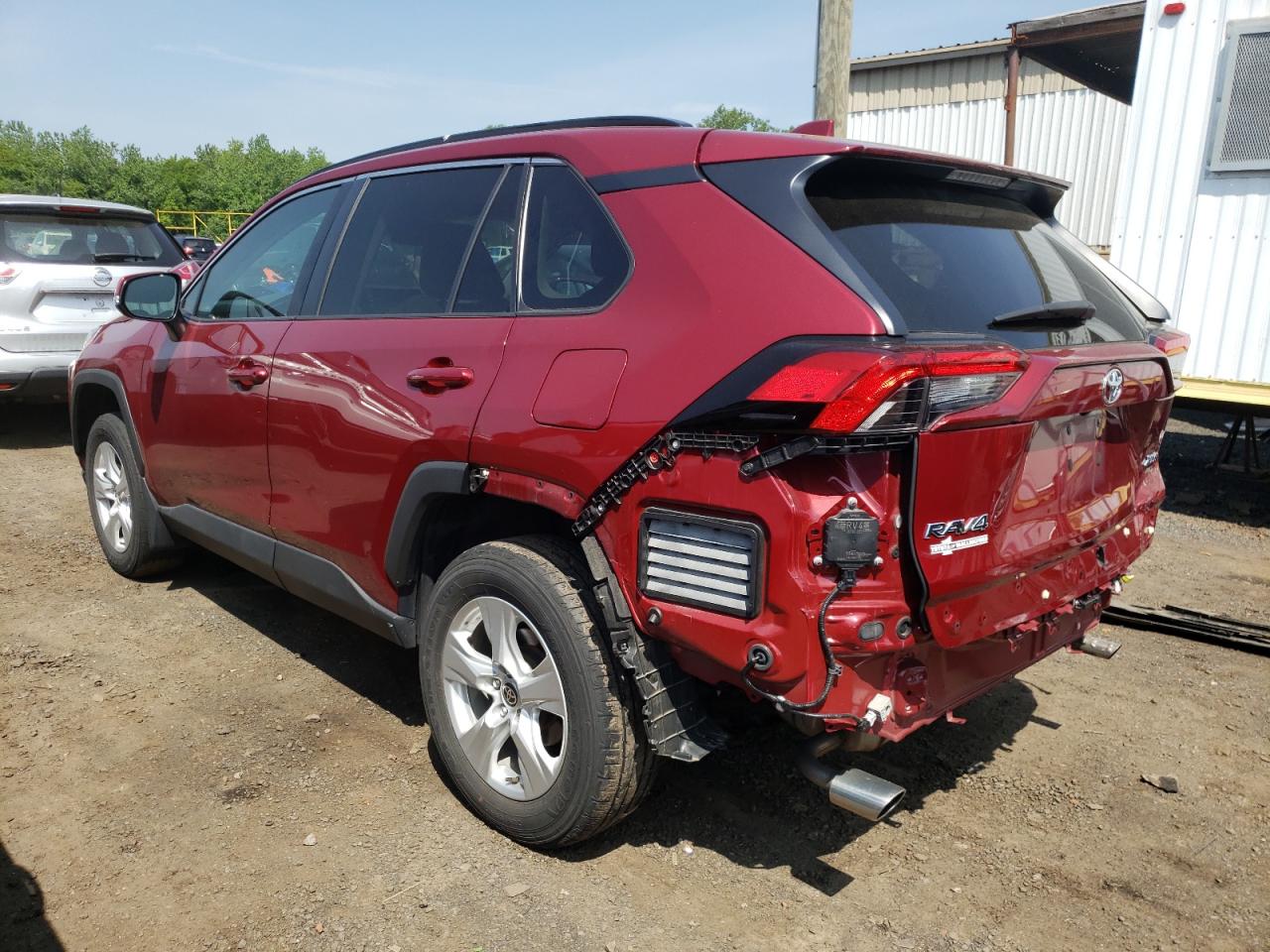 2T3P1RFV6MW196059 2021 Toyota Rav4 Xle