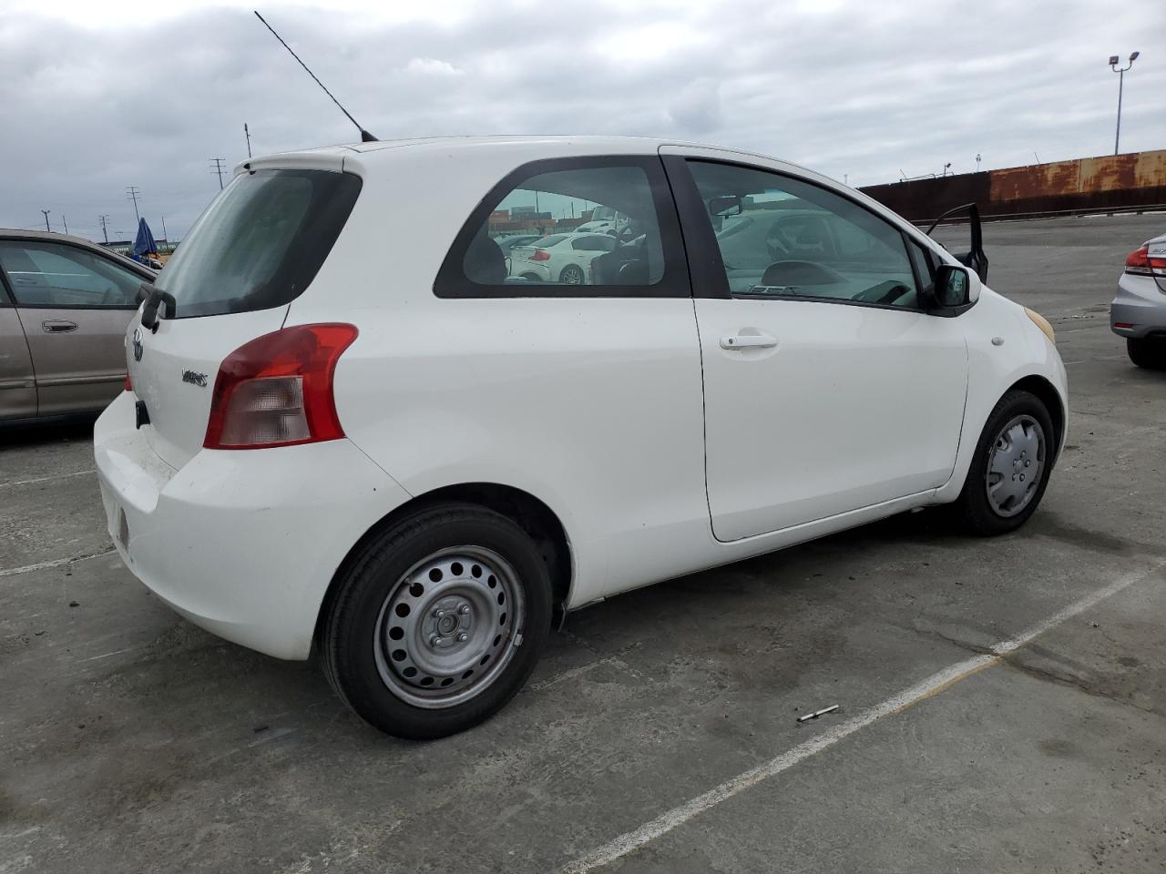 JTDJT923785220175 2008 Toyota Yaris