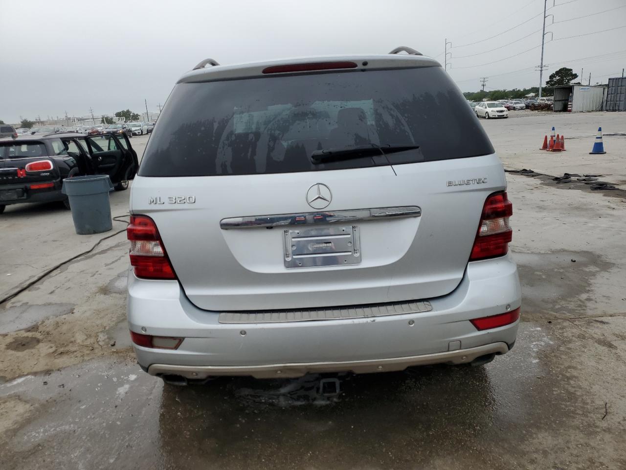 4JGBB25E69A490319 2009 Mercedes-Benz Ml