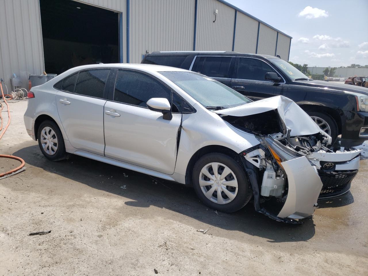 2020 Toyota Corolla Le vin: 5YFEPRAEXLP063696