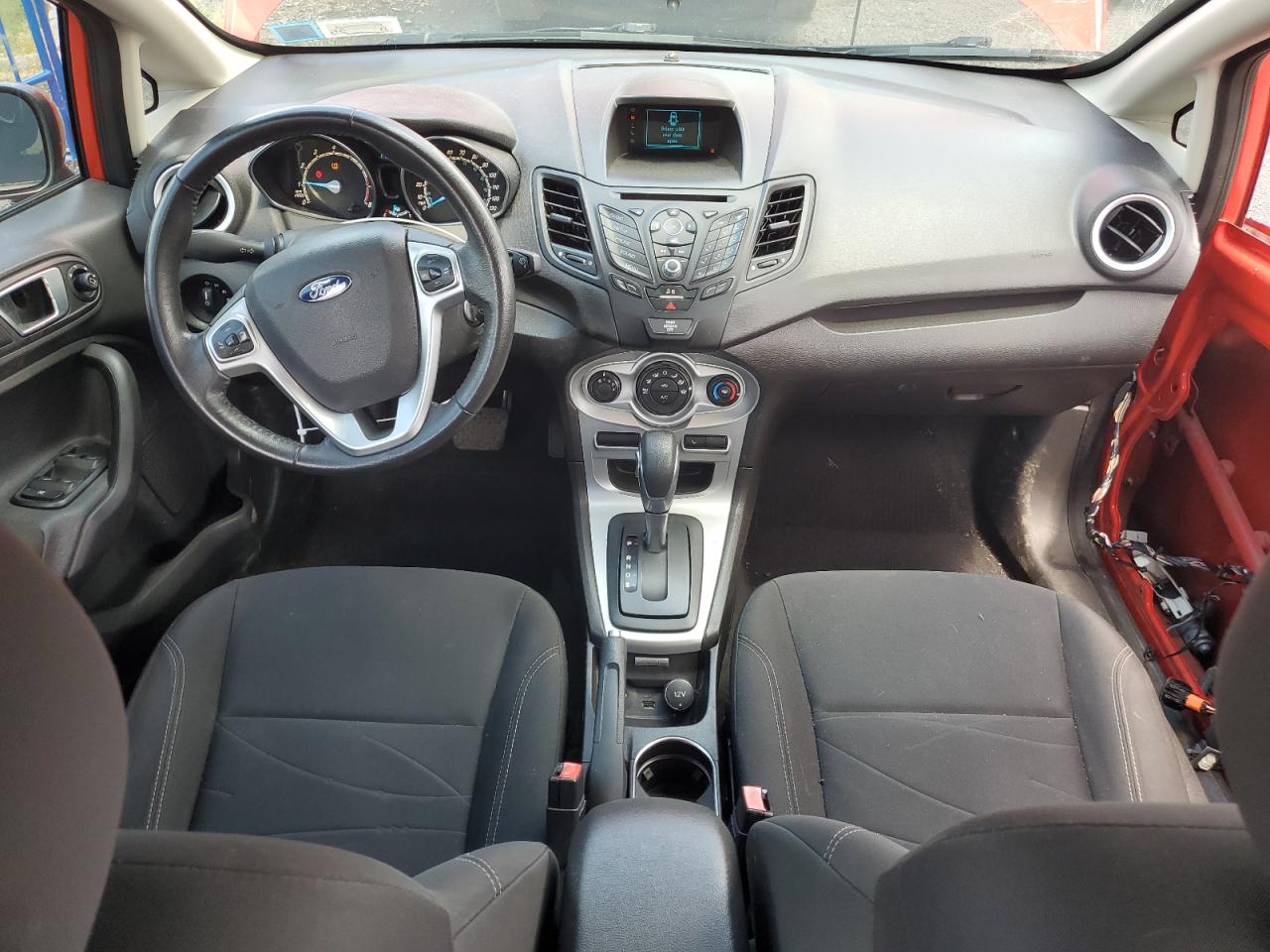 3FADP4BJ8FM211291 2015 Ford Fiesta Se