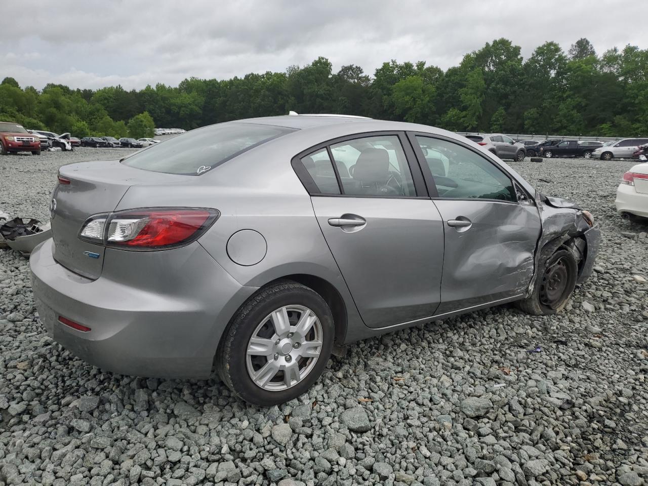 JM1BL1UP2D1851892 2013 Mazda 3 I