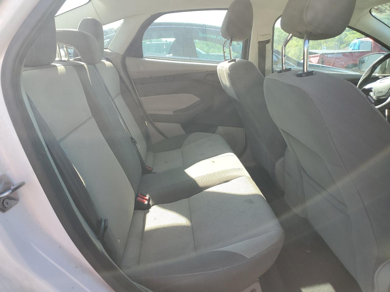 1FAHP3F25CL310064 2012 Ford Focus Se