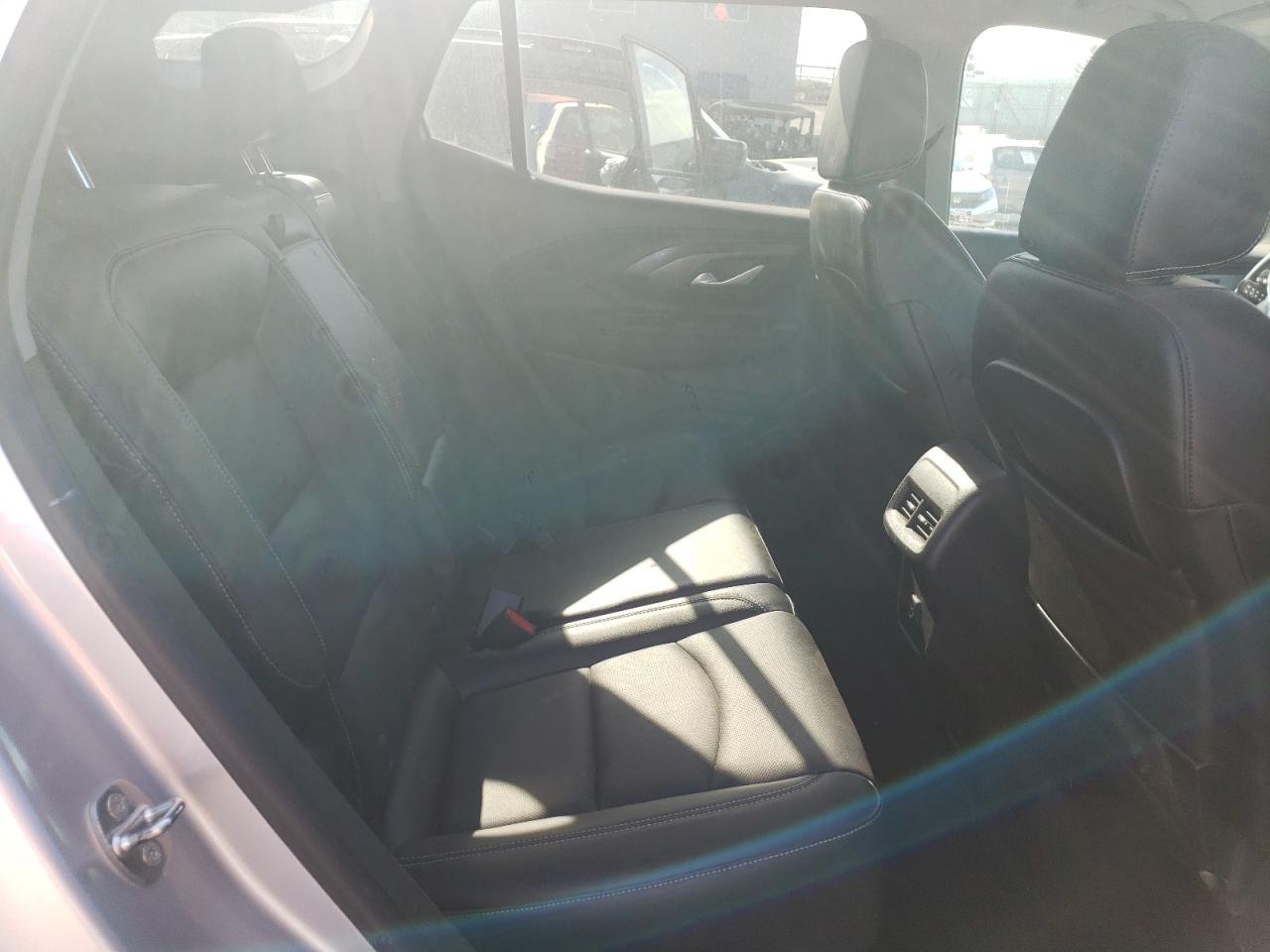 3GKALVEV8NL218621 2022 GMC Terrain Slt