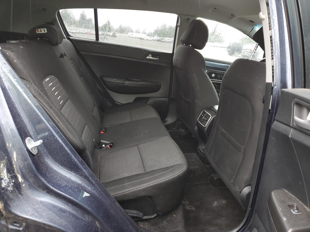 KNDPM3AC8J7401401 2018 Kia Sportage Lx