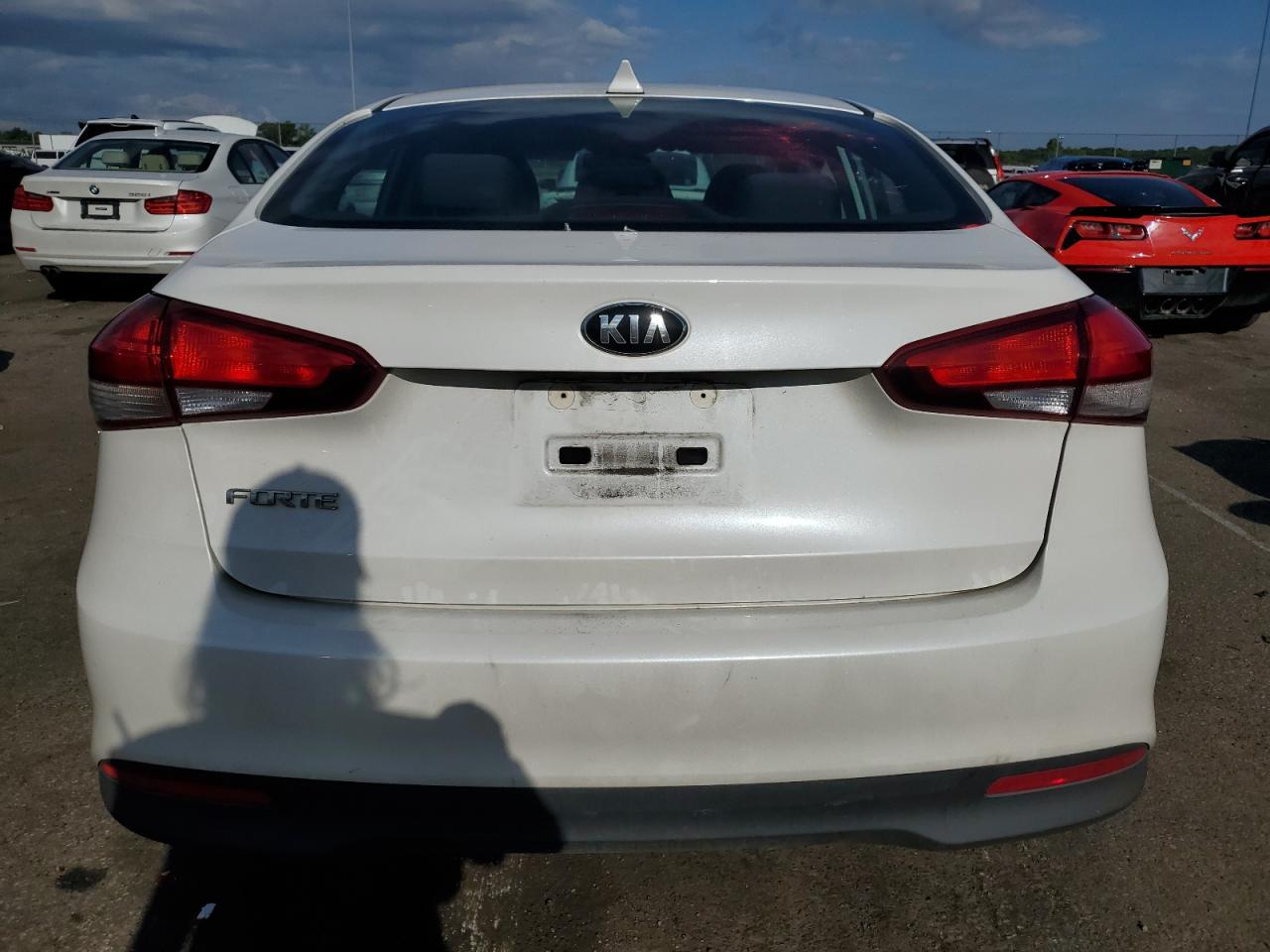 3KPFL4A78JE195360 2018 Kia Forte Lx