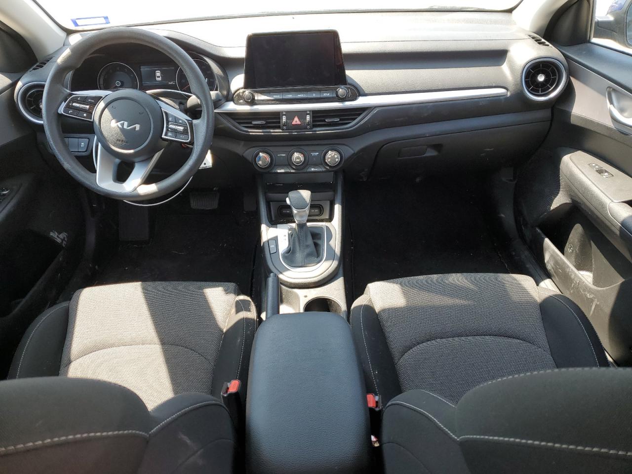 3KPF24AD3PE661519 2023 Kia Forte Lx