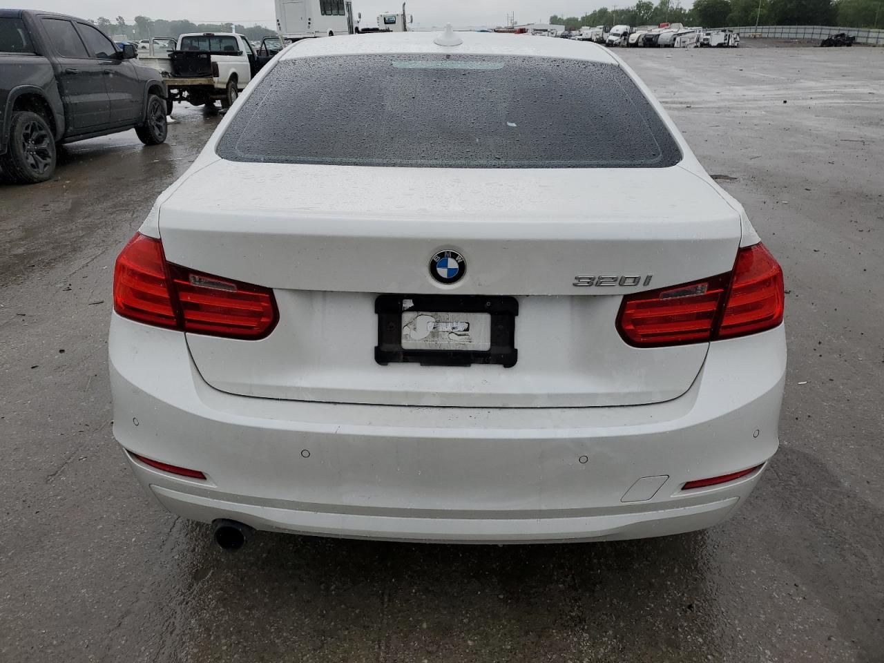 WBA3B1G56ENS79184 2014 BMW 320 I